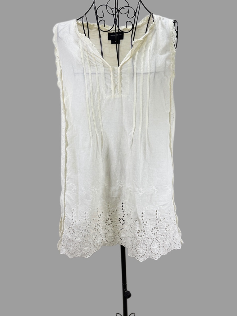 LIV Los Angeles XL Ivory Eyelet Embroidered Boho Tunic Top